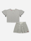 Conjunto Infantil Listrado com Blusa Boxy e Shorts em Malha Fio Tinto
