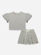 Conjunto Infantil Listrado com Blusa Boxy e Shorts em Malha Fio Tinto