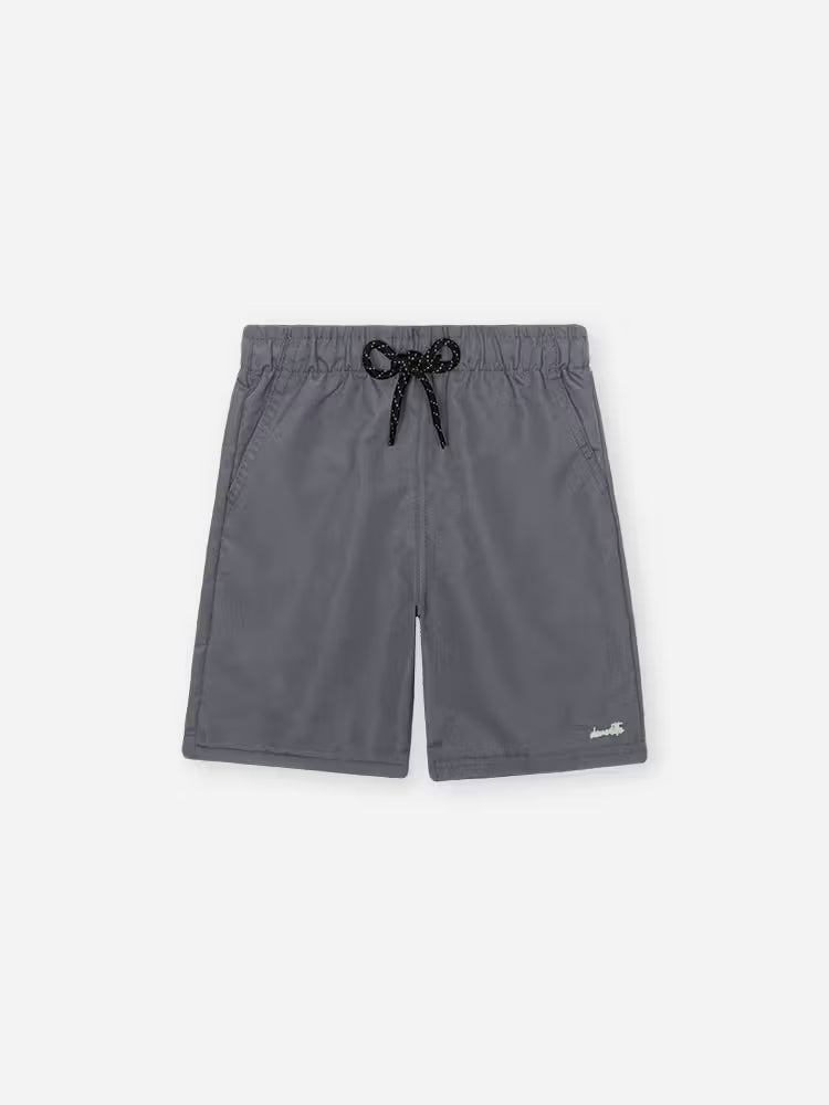 Bermuda Infantil em Nylon Paletizado com Bolsos Grafite